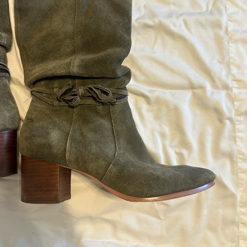 Women's Violet & Red Olive Green Suede Boots size 8